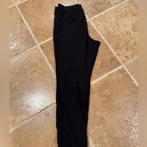 LULU LEMON SWEATPANTS.